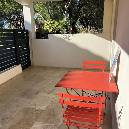 Maison 30 Metres De La Holiday home