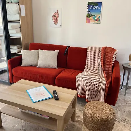 Maison 30 Metres De La Holiday home