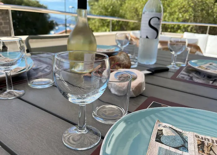 度假居 Maison 30 Metres De La 赛拉蒂费罗