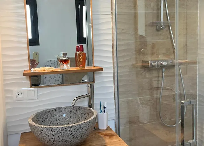 Maison 30 Metres De La 度假居 *